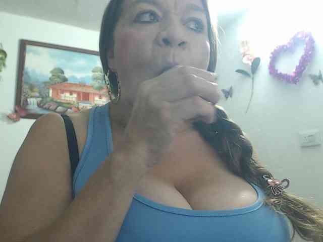 LluviaXDorada - Girl 