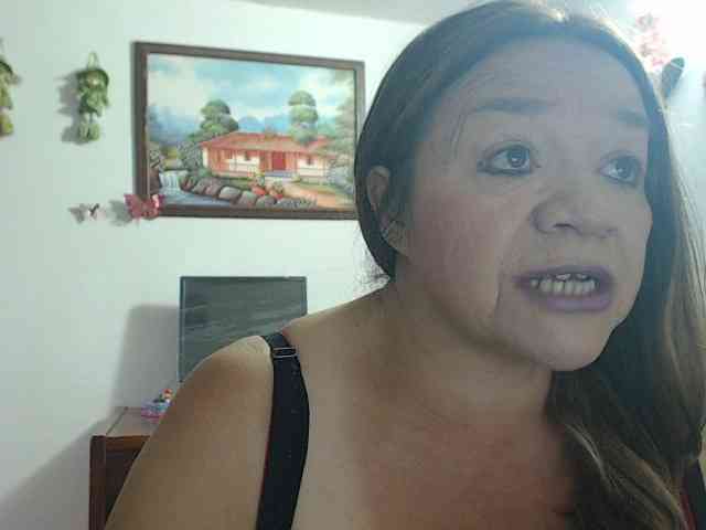 Modèle: LluviaXDorada