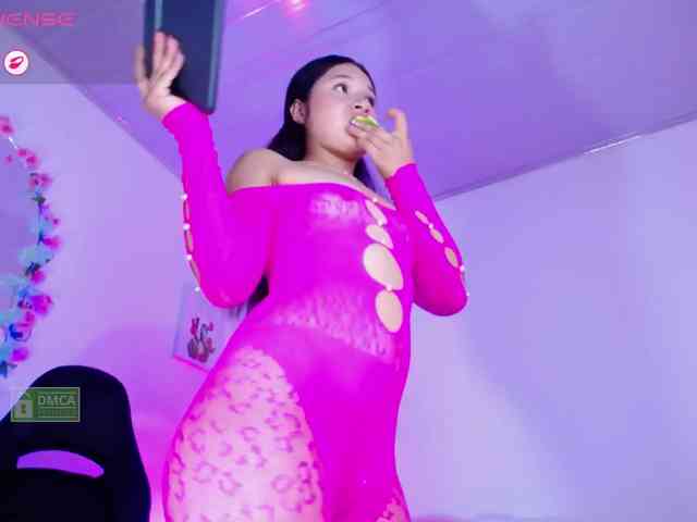 Lila-Sweet18 webcam