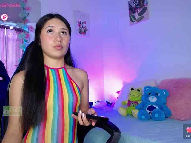 Lila-Sweet18 webcam