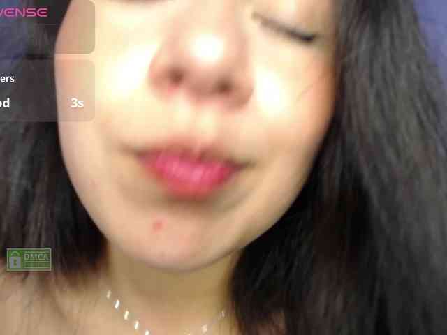 Lila-Sweet18 webcam