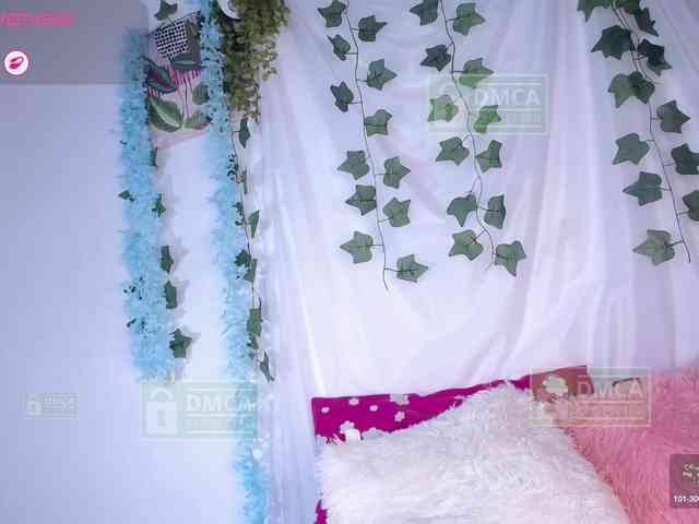 Lila-Sweet18 webcam