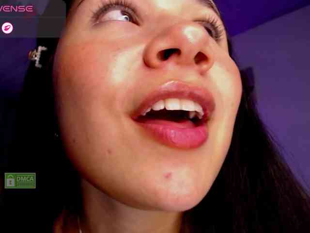 Lila-Sweet18 webcam