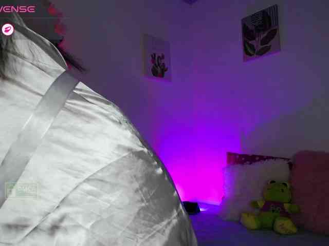 Lila-Sweet18 webcam