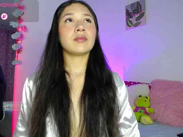 Lila-Sweet18 webcam