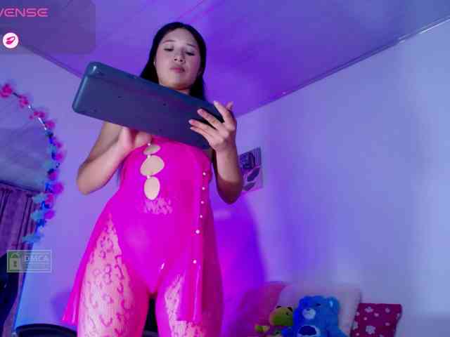 Lila-Sweet18 webcam