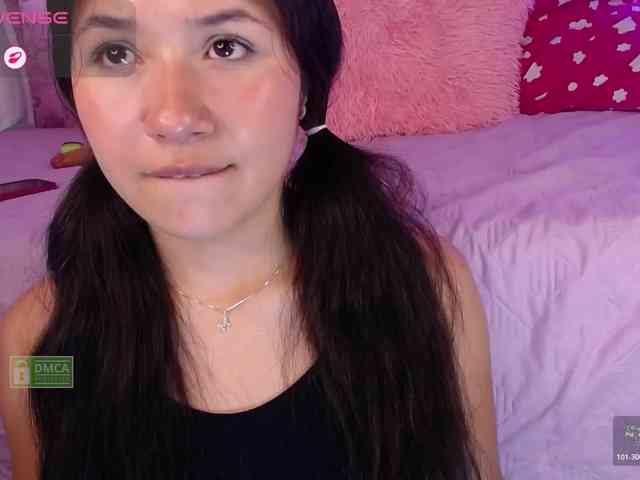 Lila-Sweet18 webcam