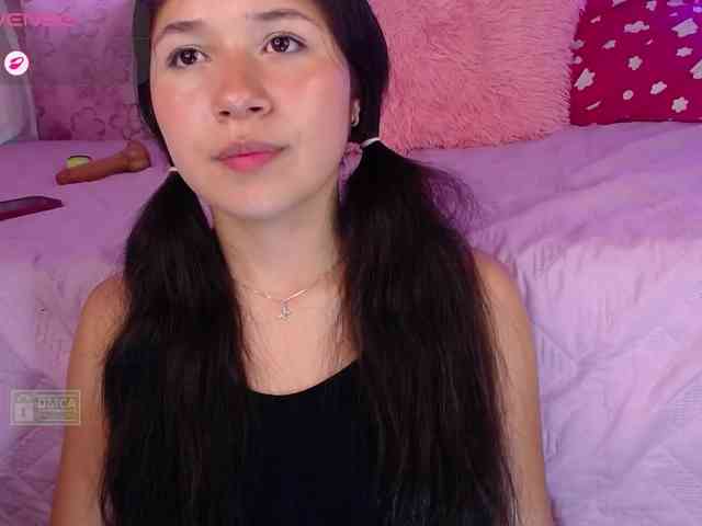 Lila-Sweet18 webcam
