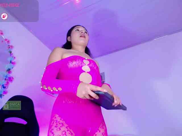 Lila-Sweet18 webcam