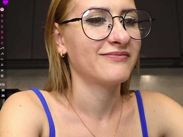 EvaDevisa live cam on BongaCams