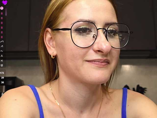 EvaDevisa live cam on BongaCams
