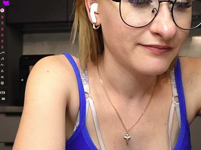 EvaDevisa live cam on BongaCams