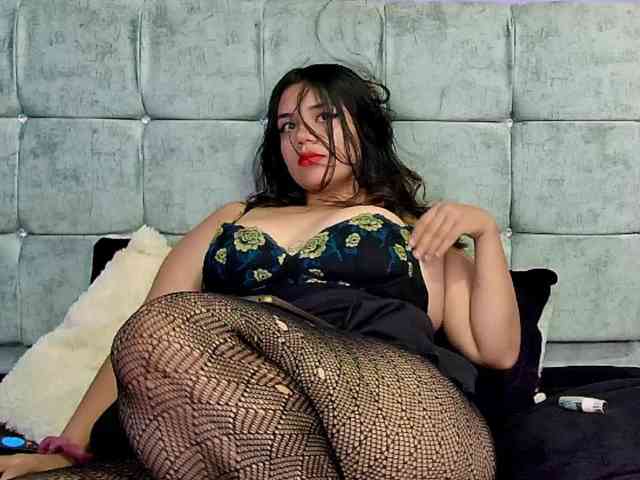 Sun-Maia Live Webcam on BongaCams