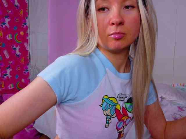 CheerleaderSqtwerk webcam