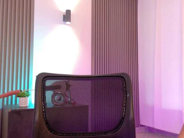 Daleshkaa live cam on BongaCams