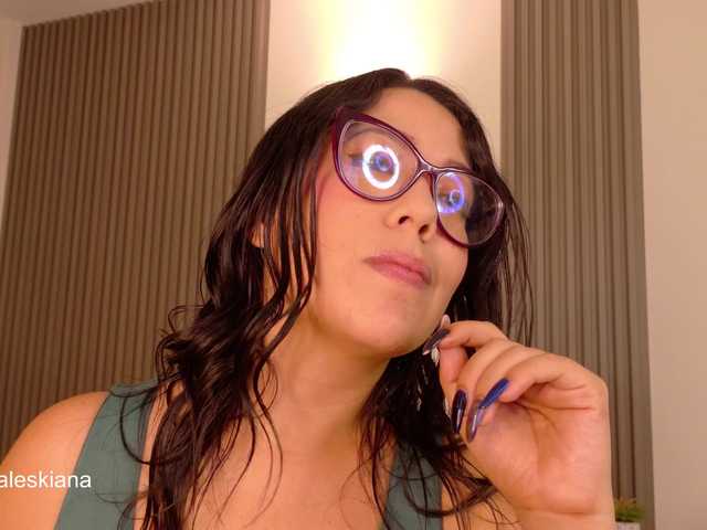 Daleshkaa live cam on BongaCams