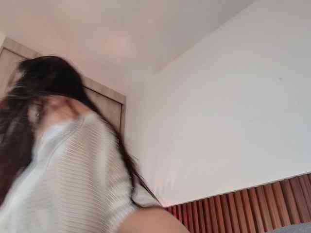 Modelo: Blommlunaa