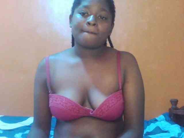 Prettysash webcam