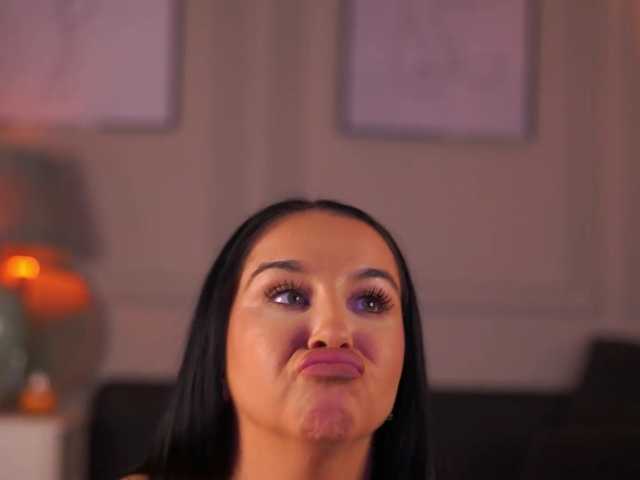 FrancescaDante live cam on BongaCams