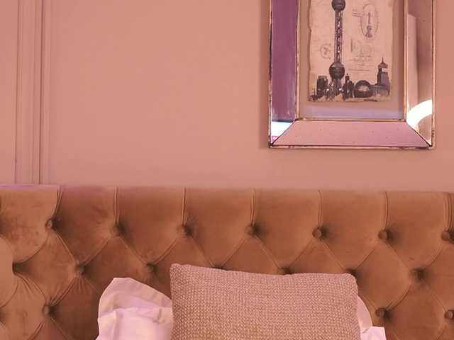 FrancescaDante live cam on BongaCams