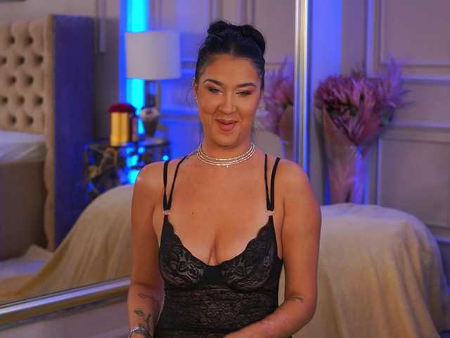 FrancescaDante live cam on BongaCams