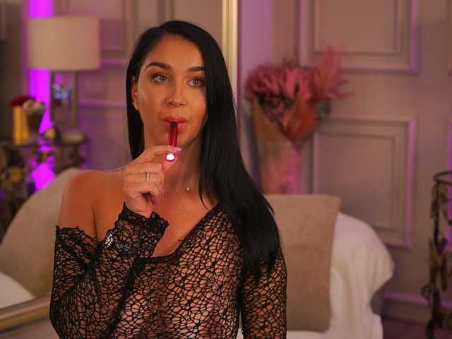 FrancescaDante live cam on BongaCams