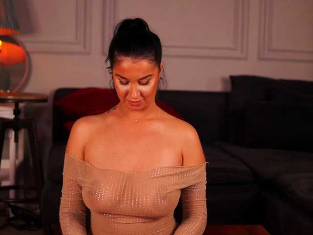 FrancescaDante live cam on BongaCams