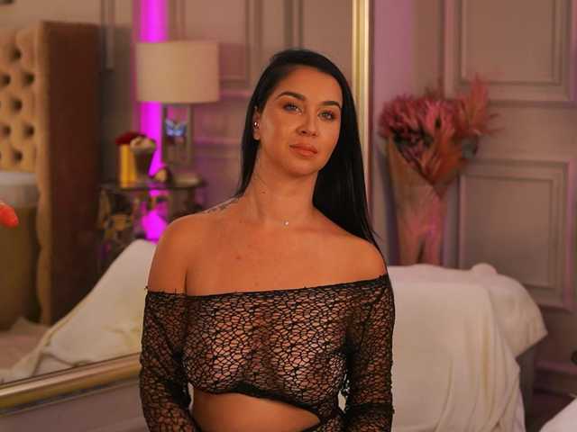 FrancescaDante live cam on BongaCams