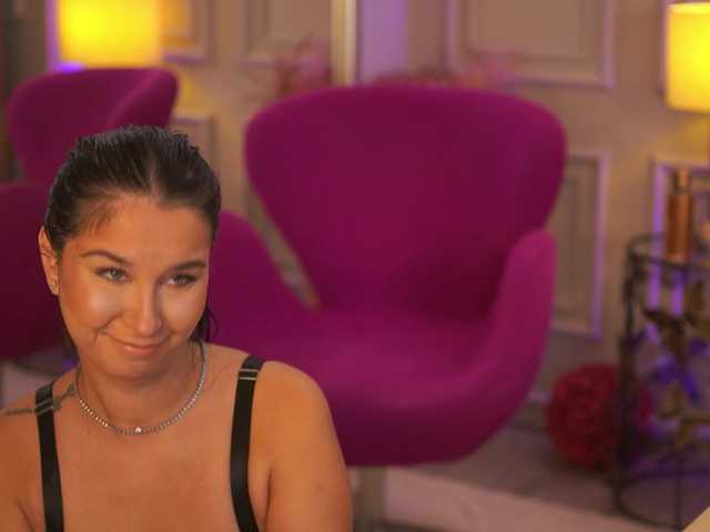 FrancescaDante live webcam show