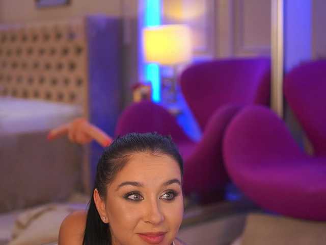 FrancescaDante live cam on BongaCams