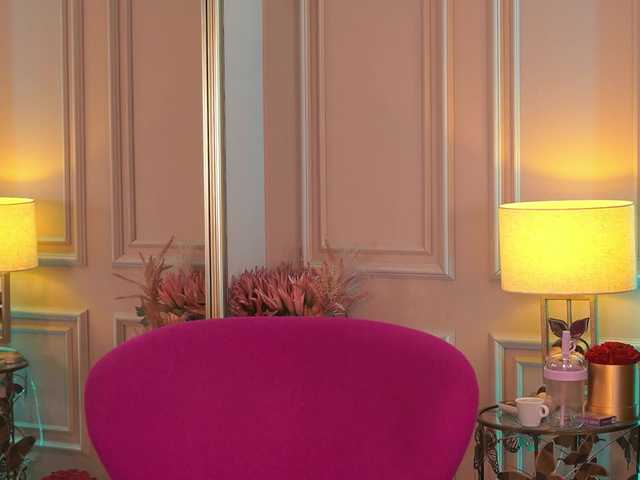 FrancescaDante live webcam show