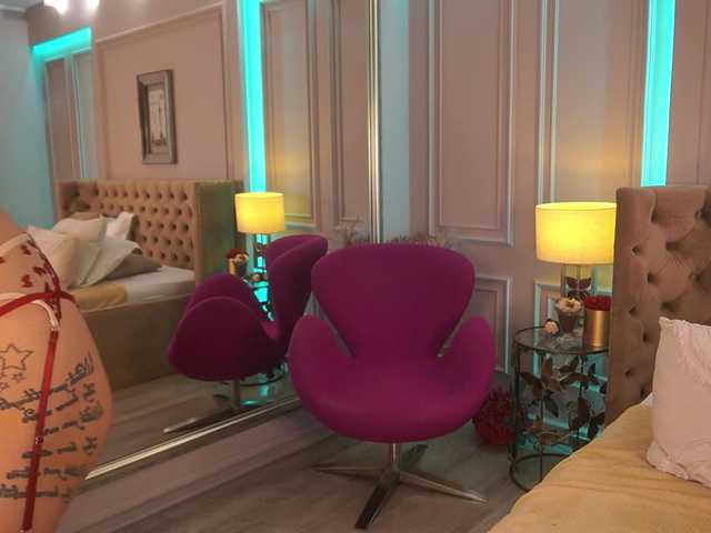 FrancescaDante live cam on BongaCams