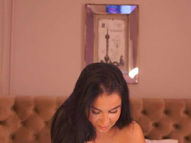 FrancescaDante live cam on BongaCams