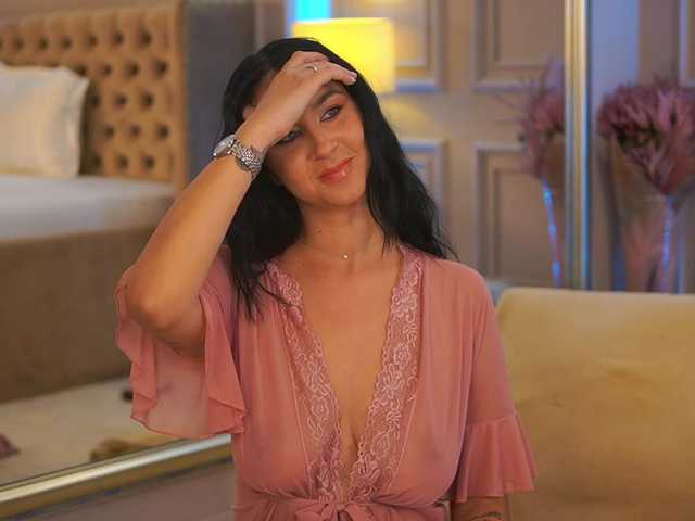 FrancescaDante live cam on BongaCams
