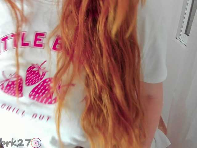 zoe-brk live cam on BongaCams