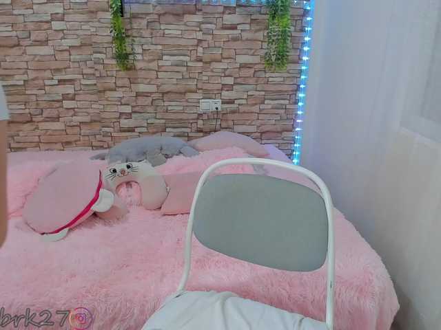 zoe-brk live webcam show