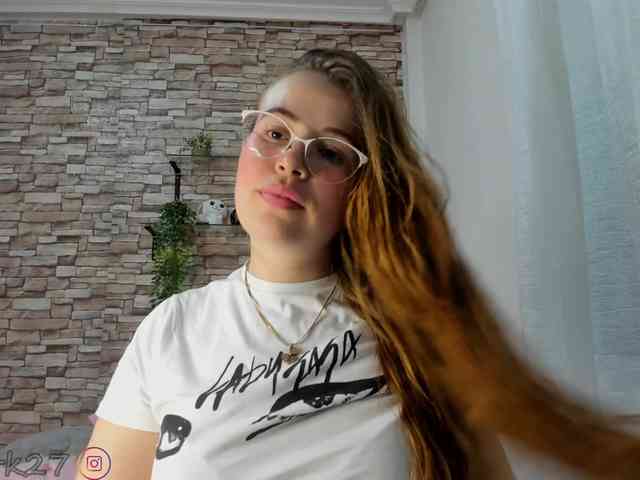 zoe-brk webcam