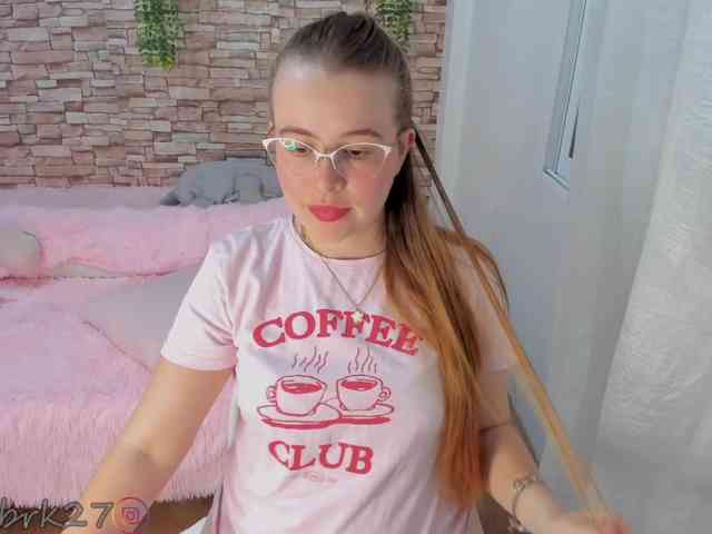 zoe-brk webcam