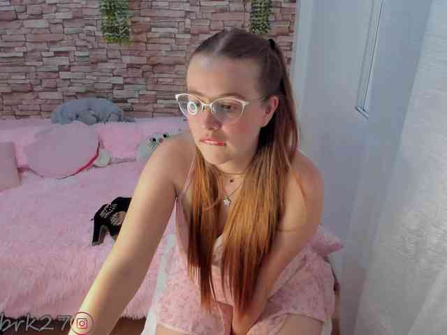 zoe-brk webcam