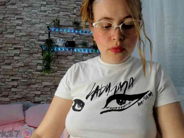 zoe-brk webcam