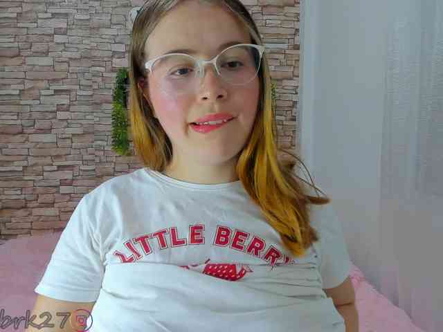 zoe-brk webcam