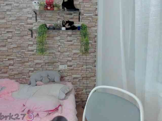 zoe-brk webcam