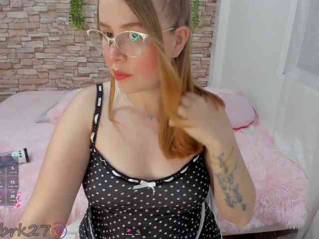 zoe-brk webcam