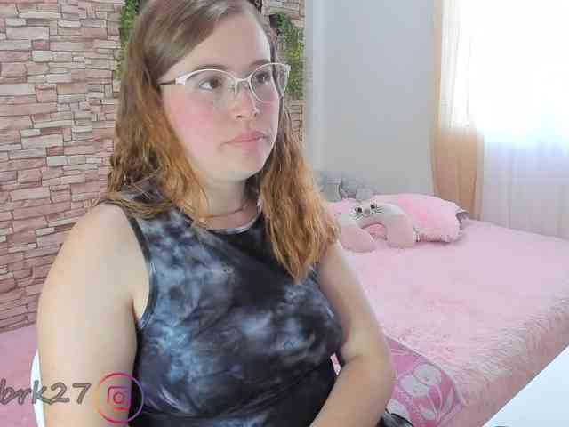 zoe-brk webcam