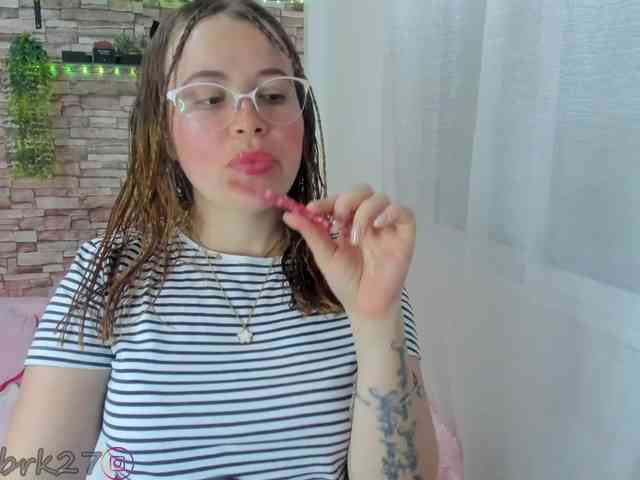 zoe-brk webcam