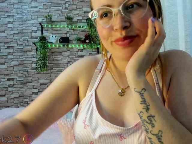 zoe-brk webcam