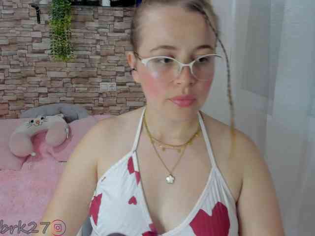 zoe-brk webcam