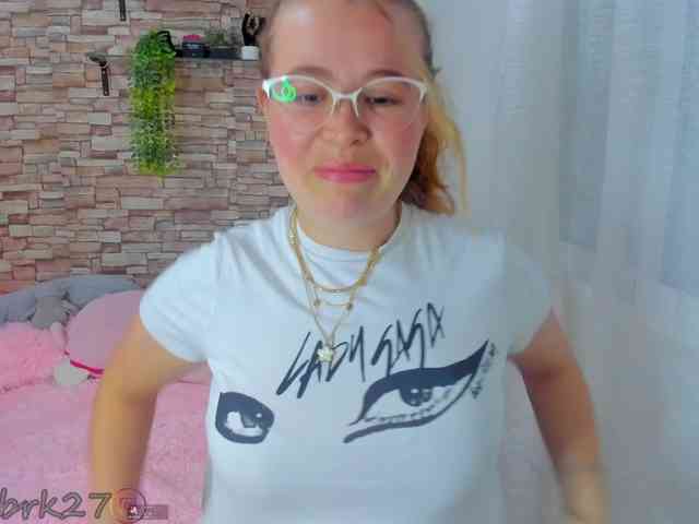 zoe-brk webcam