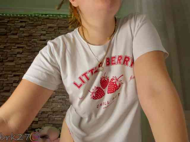 zoe-brk webcam
