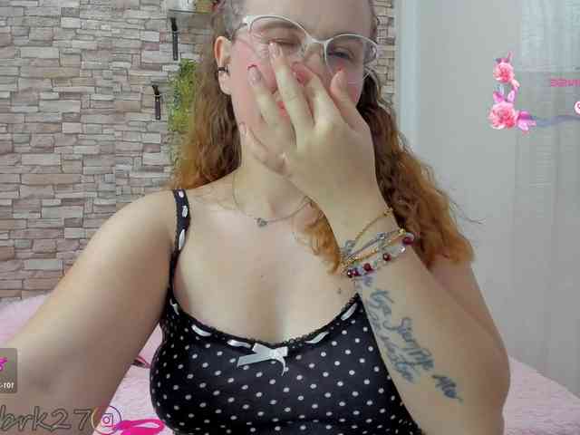 zoe-brk webcam